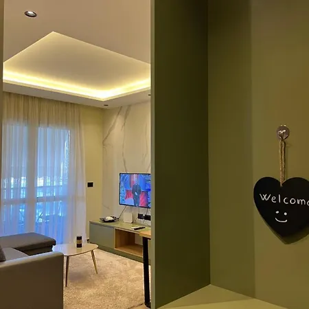 Alpha Holiday Apartment *